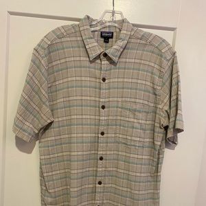 Patagonia organic cotton button down short sleeve tee. From early 2000s.